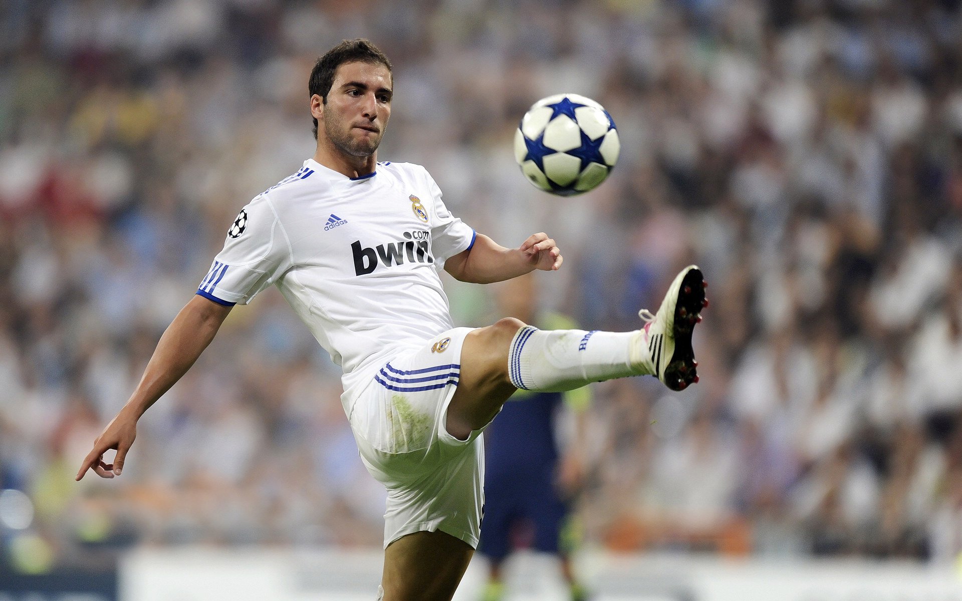 中国足球基础设施投资连年增长，硬件水平不断跃升，中国足球产业的现状分析